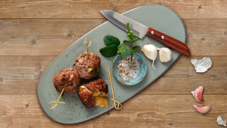 Hackfleisch-Käse-Lollis, Rezept mit Käse 